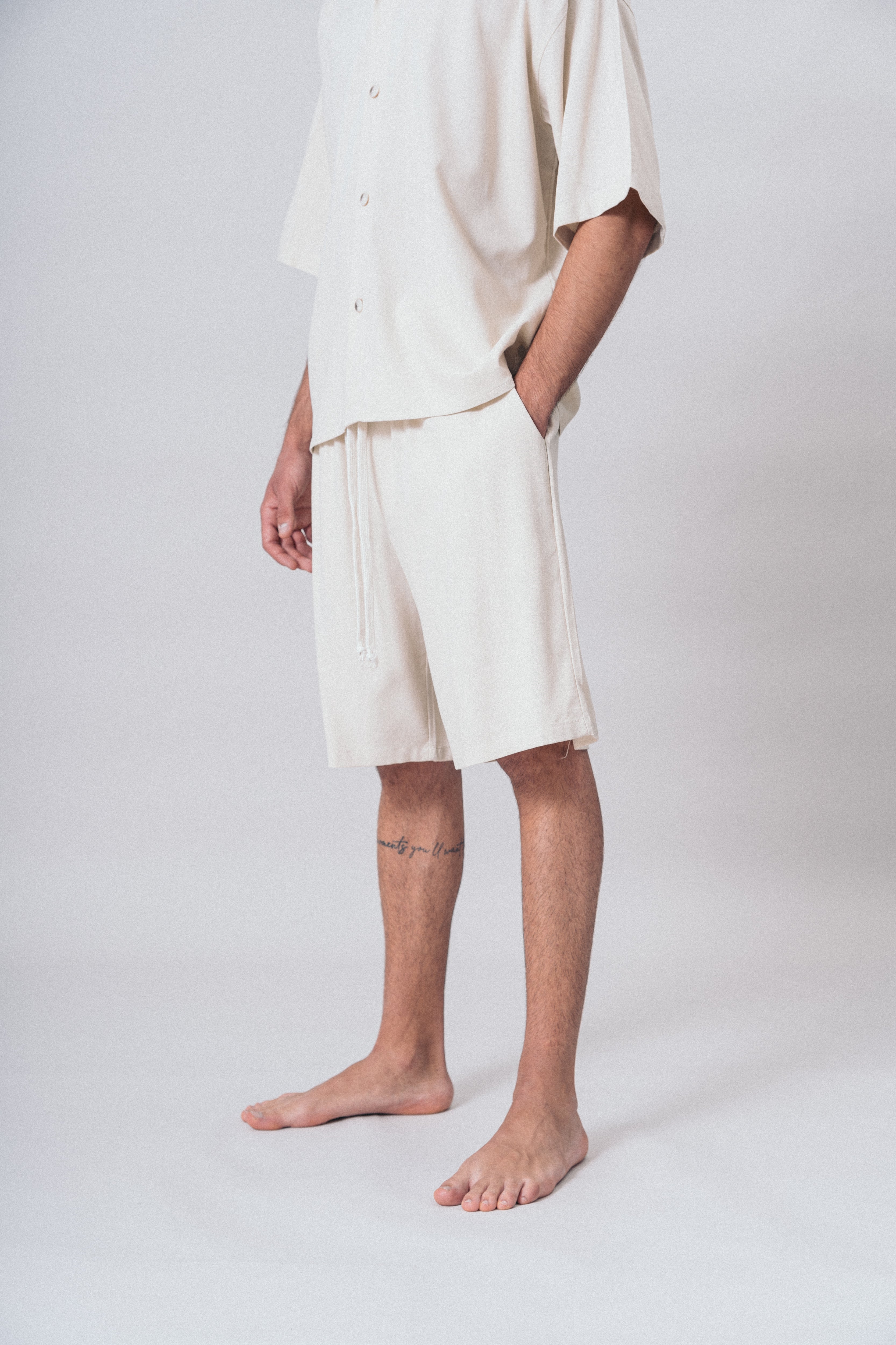 Nomad Short Sand
