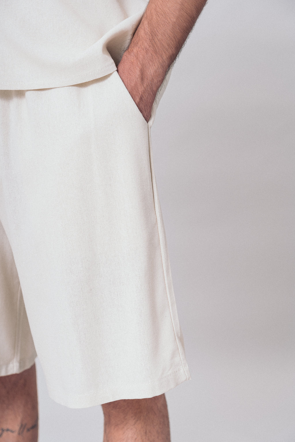 Nomad Short Sand