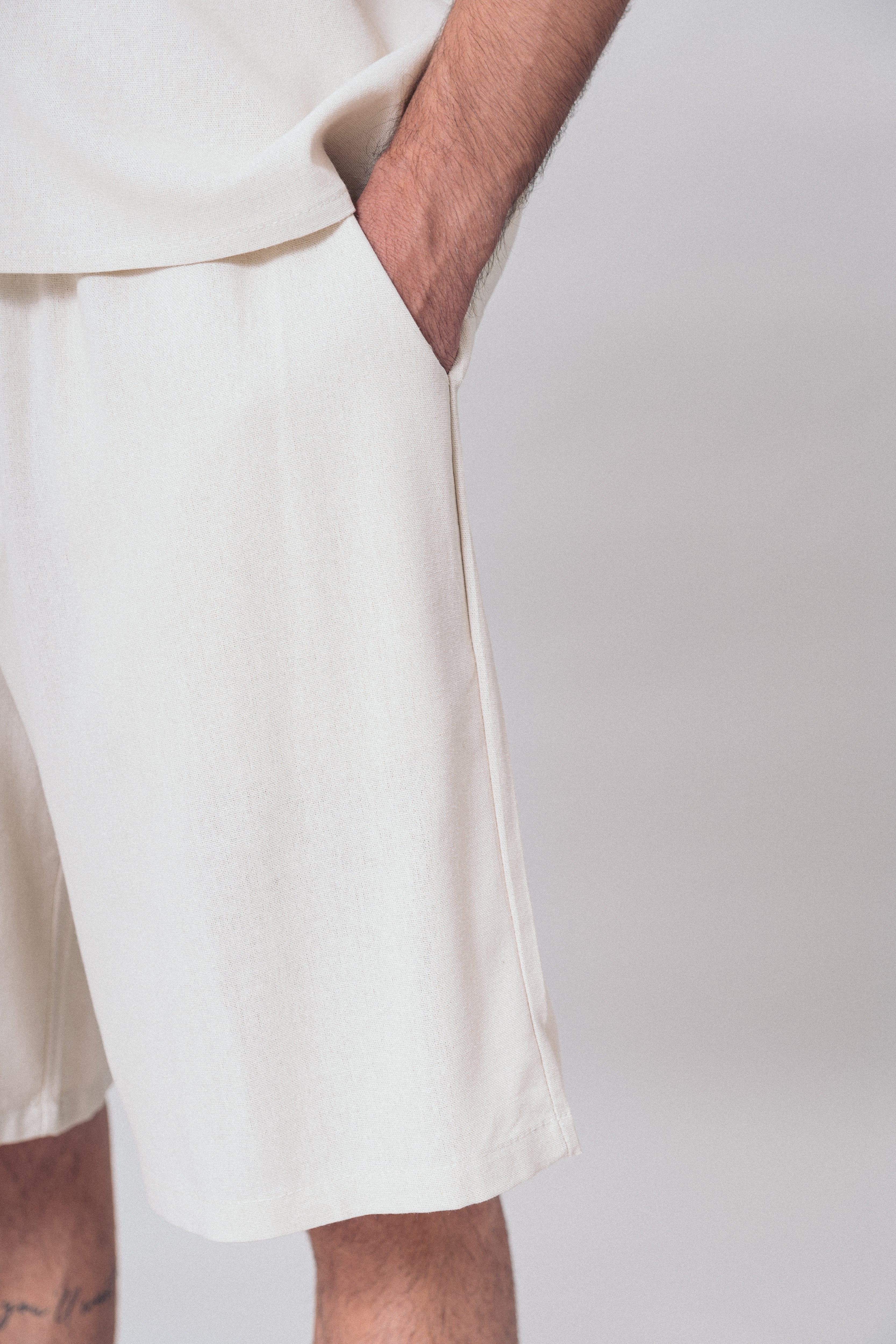Nomad Short Sand