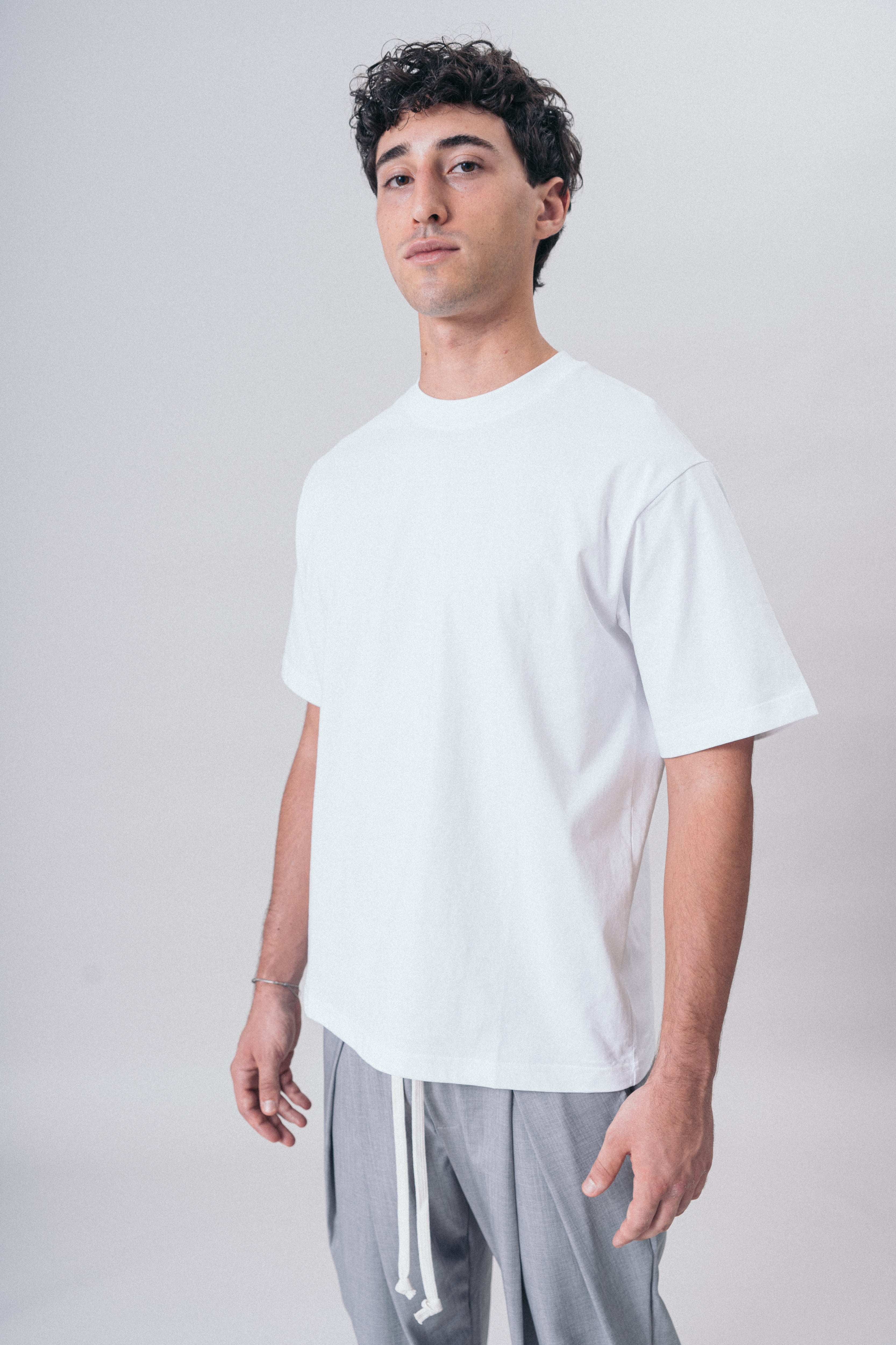 Essential Tee White