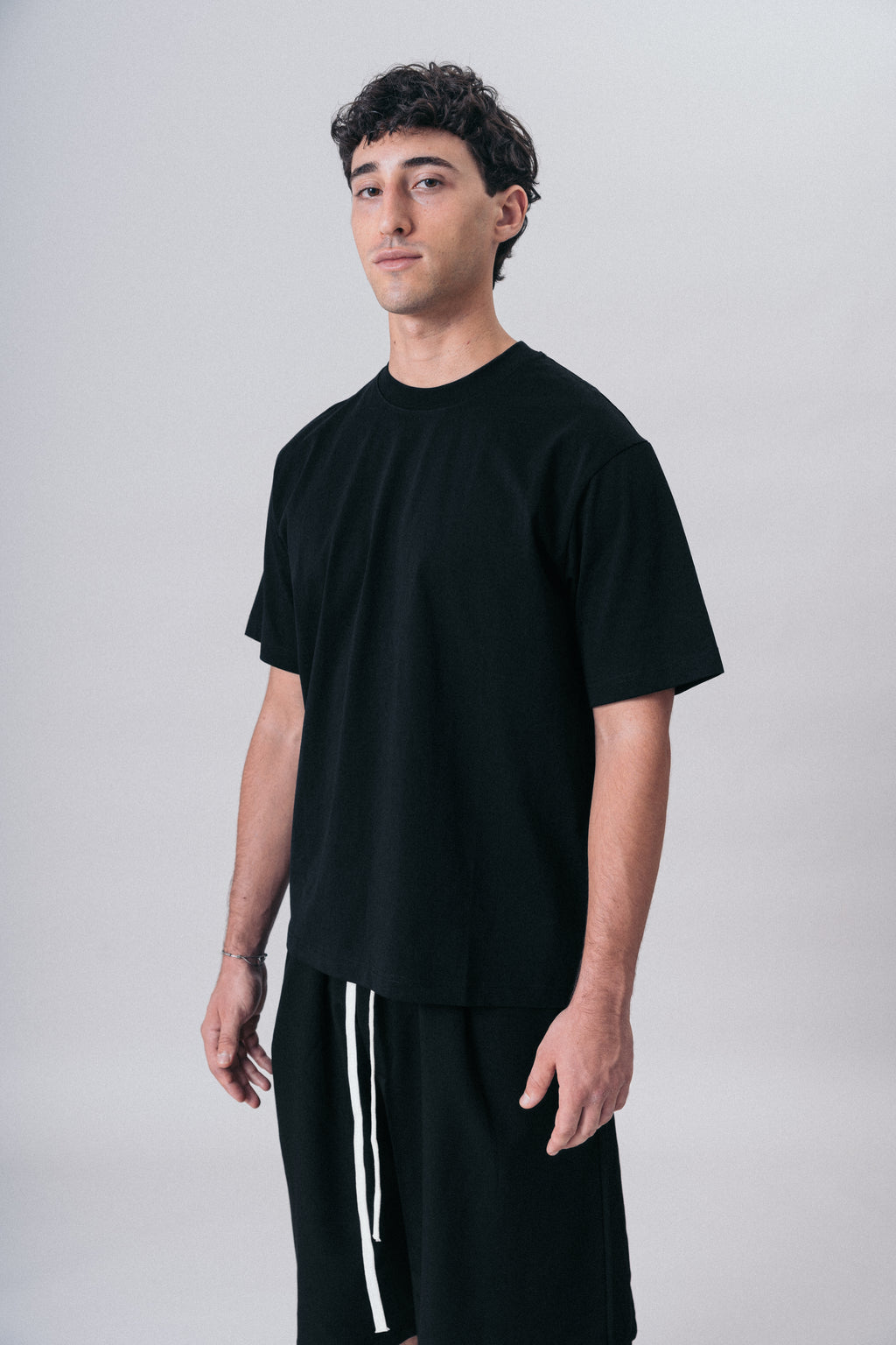 Essential Tee Black