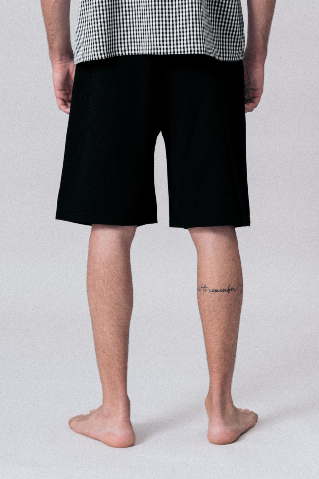 Essential Shorts Black