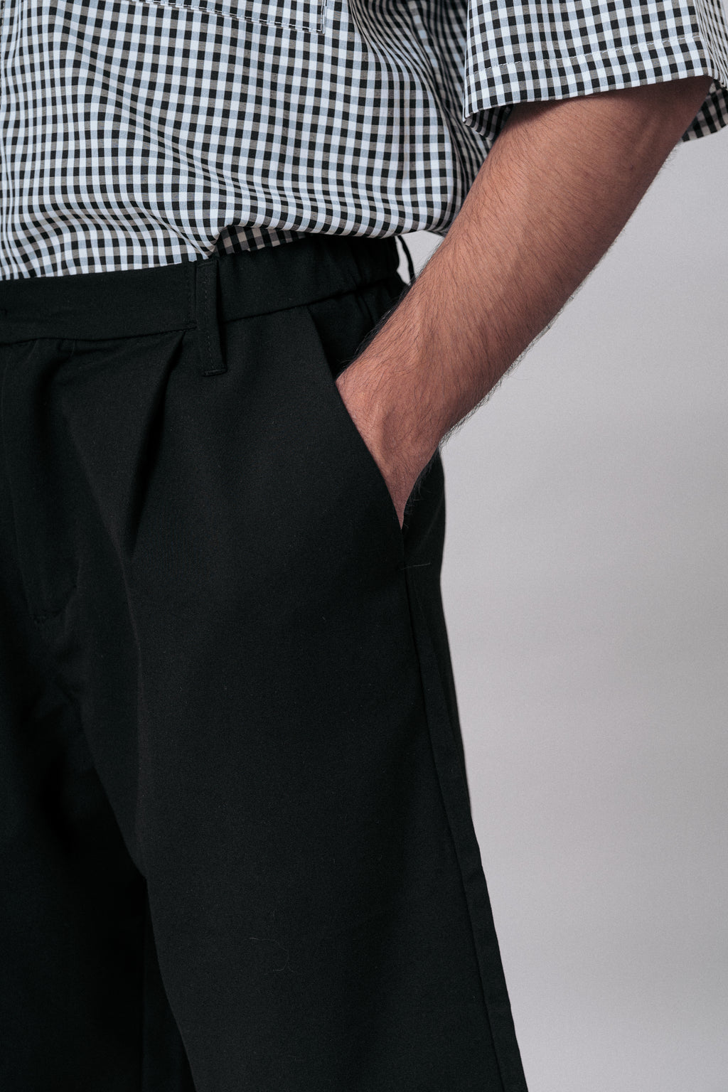 Essential Shorts Black