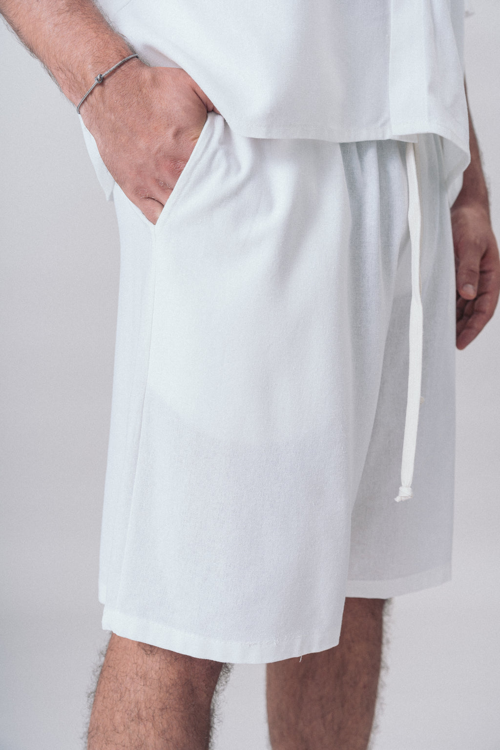 Nomad Short White